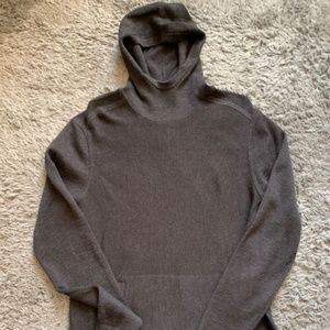 Lululemon men’s Alpine Air hoody